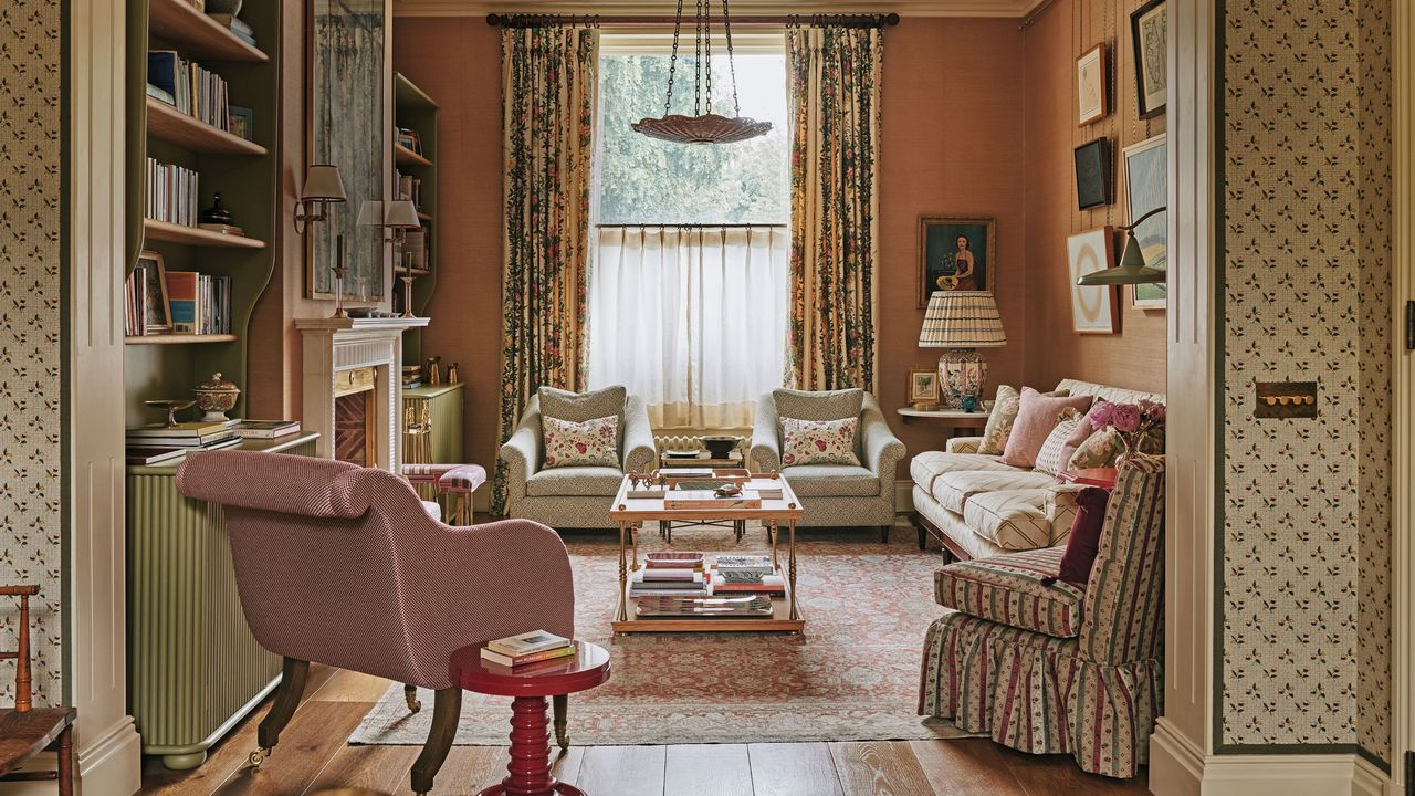 7 Reasons Why Interior Designers Love Grasscloth Wallpaper | Homes And ... pertaining to Couch In Front Of Fireplace
