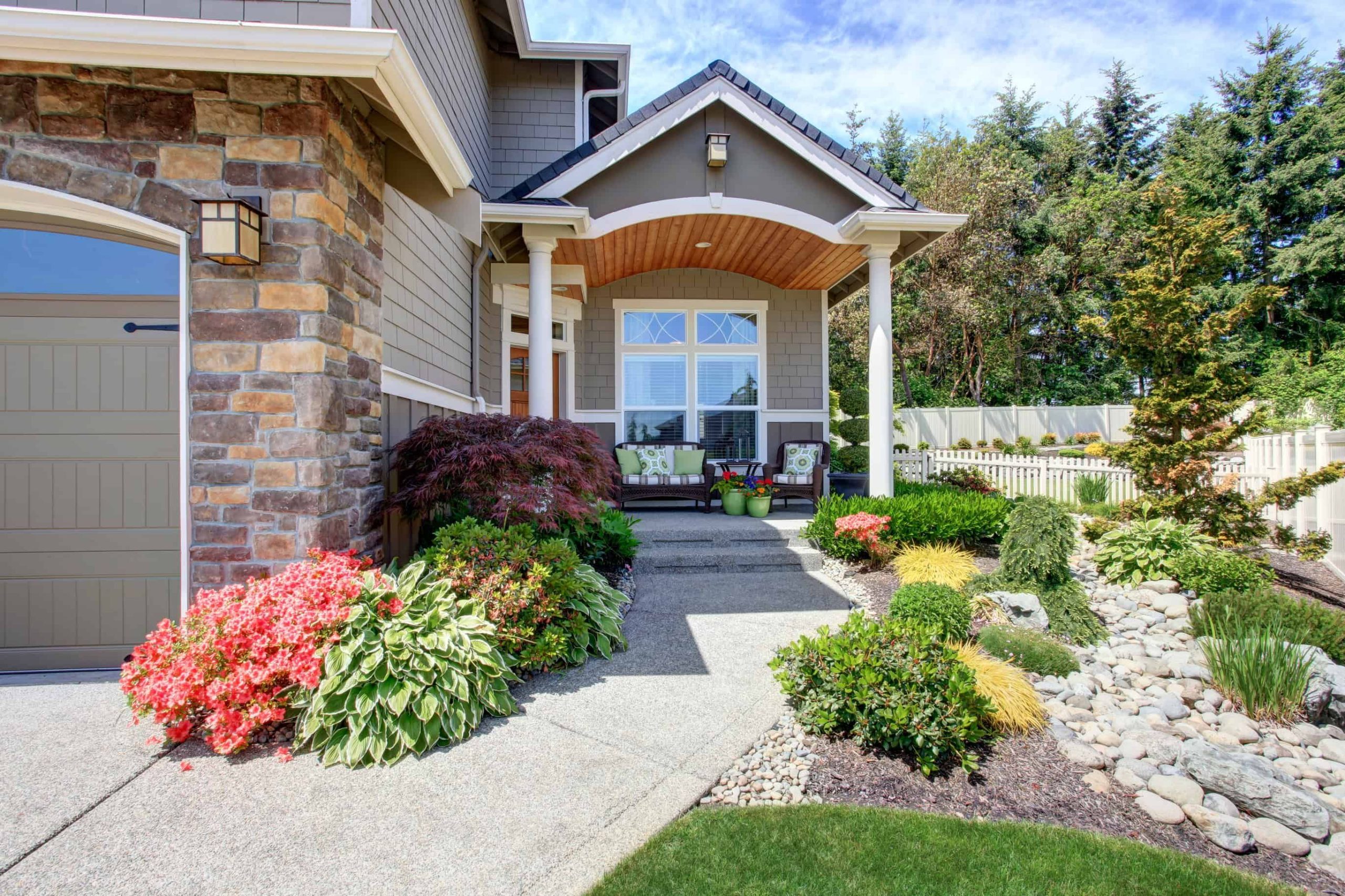 Designing A Front House Garden: 6 Tips And Tricks For Maximizing Curb ... within How to Pick the Right Curb Style for Your Smithfield Garden Without Regretting It Later