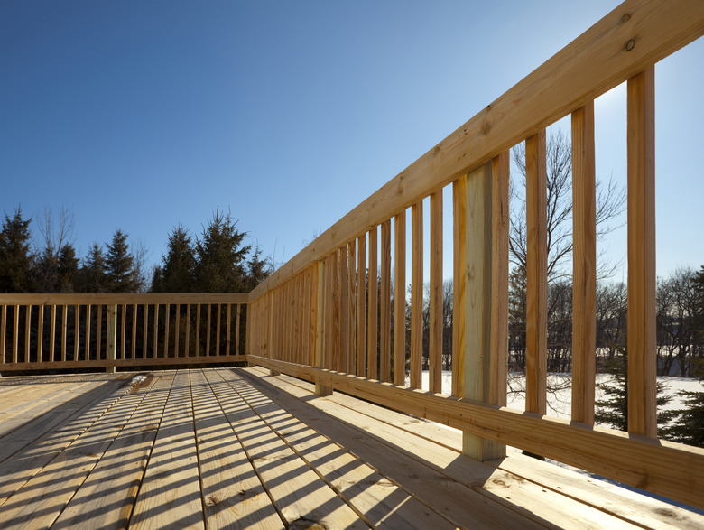 How To Add A Rail To An Existing Deck with regard to How To Put Handrails On A Deck