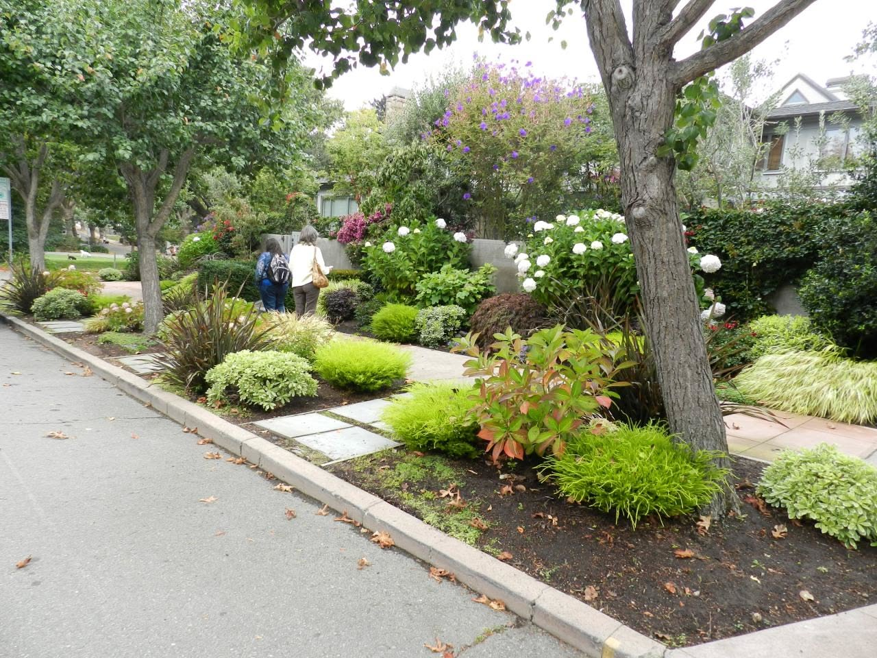 Sidewalk Landscaping Tips: Dealing With Neglected Sidewalks with Landscape Curbing In Smithfield Utah
