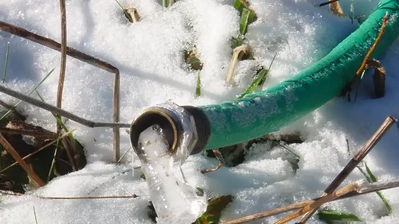 What Experts Wish Everyone Knew About Draining Garden Hoses for Winter